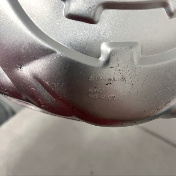 Vintage Wilton Pumpkin Face Cake Pan Mold Jack O Lantern 1981 Holiday Gathering - Picture 4 of 4